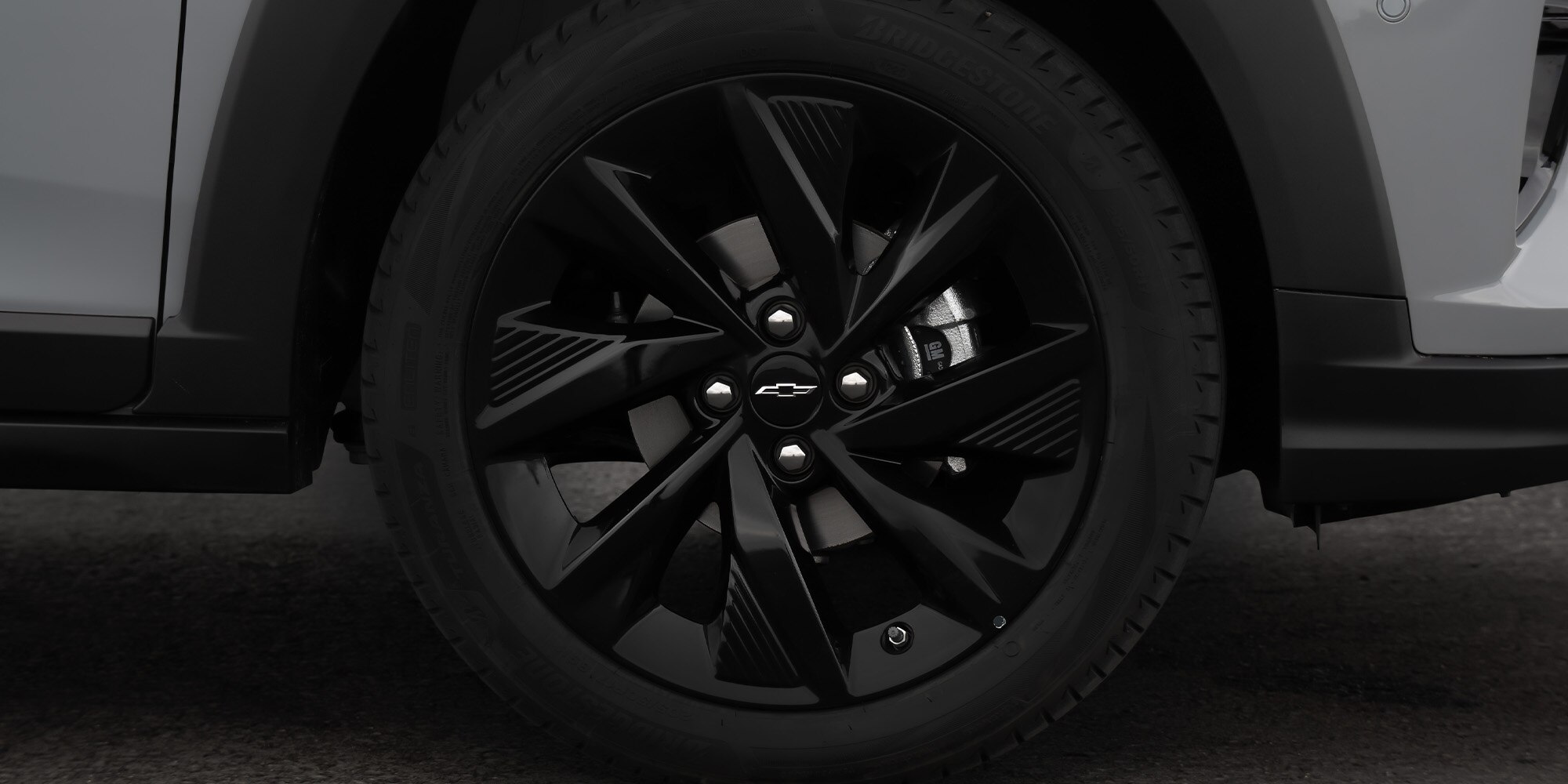 Detalhes modernos da roda e aro do novo Sonic